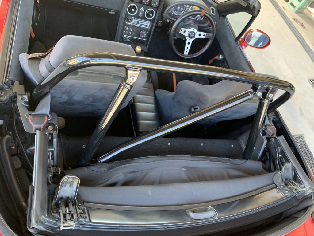 取付け 完成レポート】ロードスターNANB系 幌専用タイプ 4点式ロール  